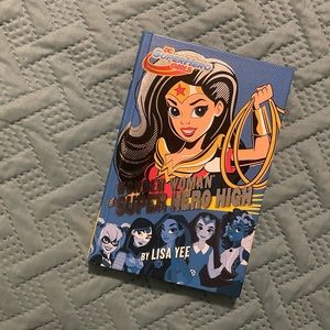 Super Hero Girls book Wonder Woman
